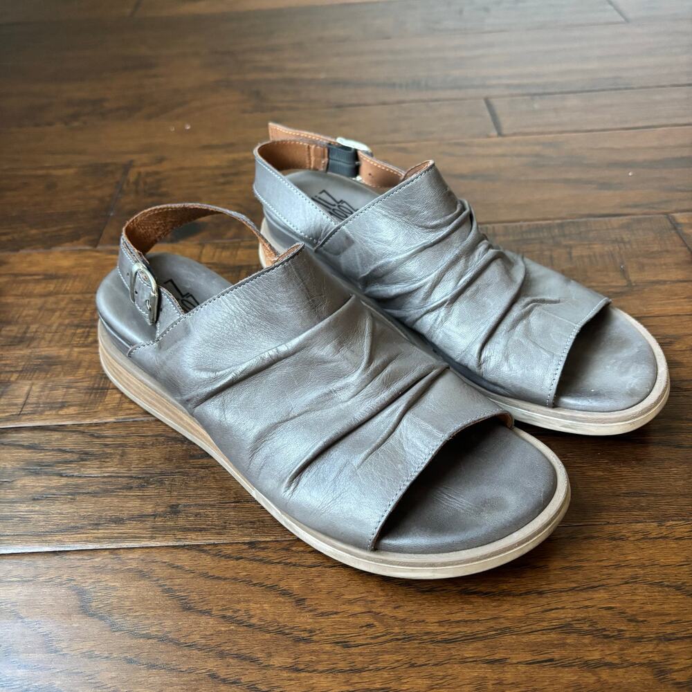 Miz Mooz Cornwall Sandals Gray Comfort Walking Leather Size 40 US 9.5